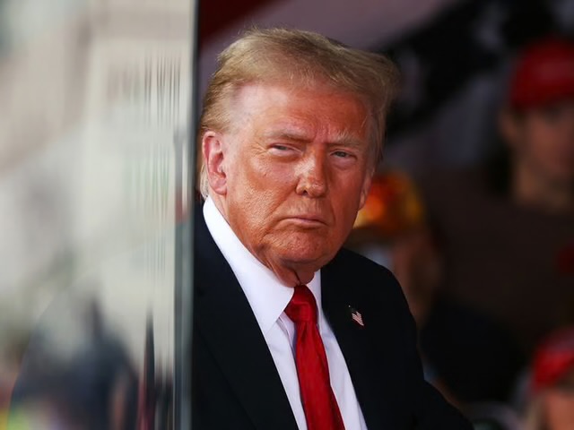 &Ocirc;ng Donald Trump c&ocirc;ng bố chiến dịch "hướng dẫn" t&agrave;u thuyền qua eo biển Hormuz - Ảnh 1.