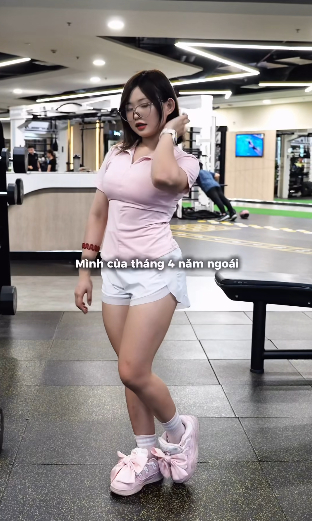 1 năm thay đổi bản th&acirc;n, h&agrave;nh tr&igrave;nh "lột x&aacute;c" của nữ gymer khiến CĐM nể phục - Ảnh 1.