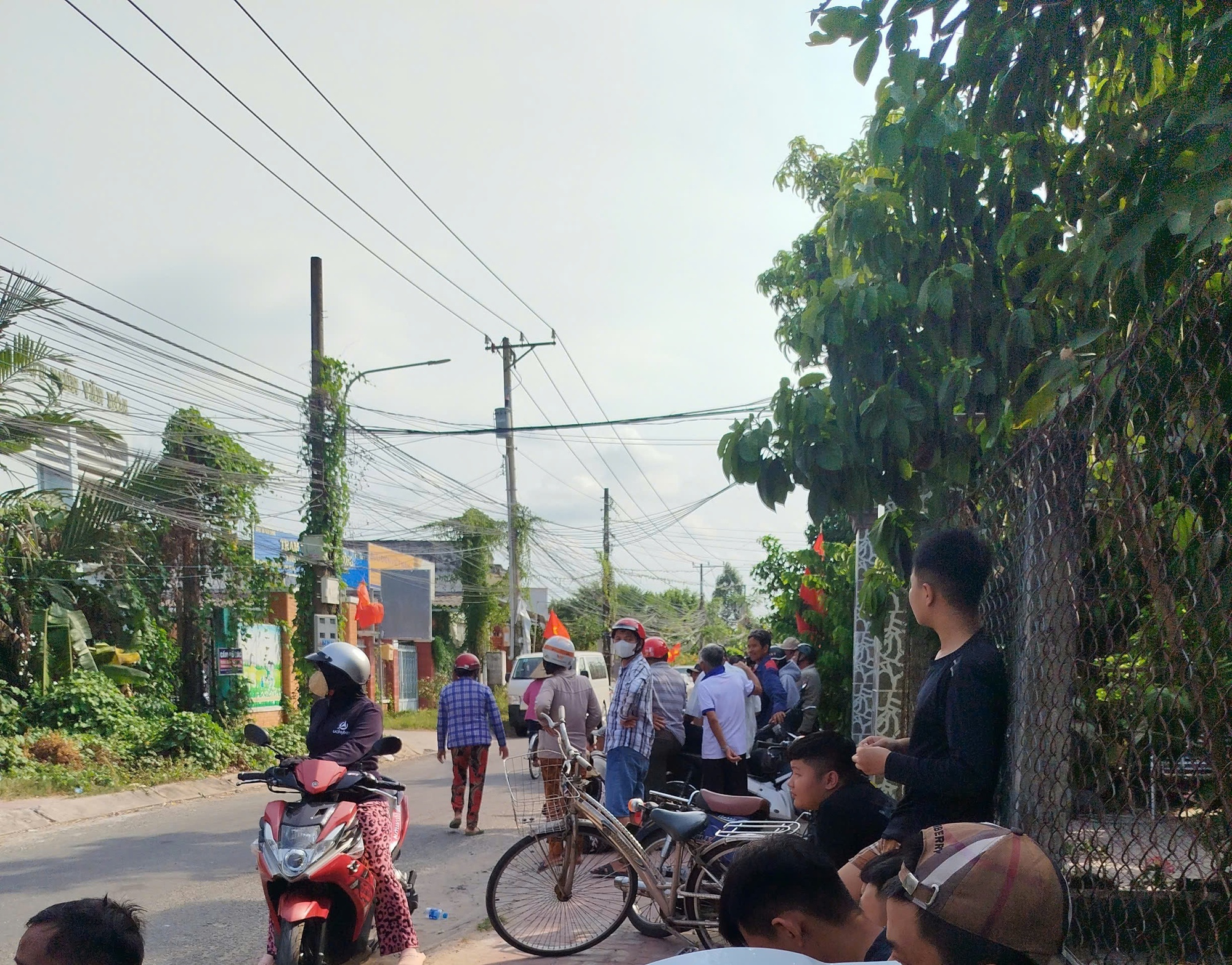 Vụ thảm &aacute;n ở T&acirc;y Ninh: Thi thể 2 nạn nh&acirc;n được đưa về C&agrave; Mau - Ảnh 2.