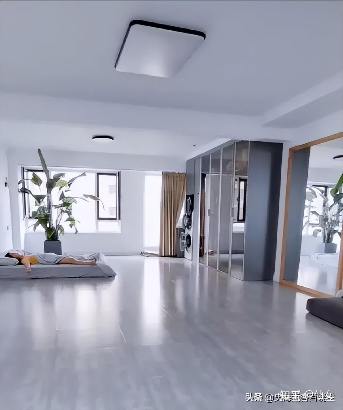 C&ocirc; g&aacute;i sống trong căn hộ 88m&sup2; chỉ c&oacute; 6 m&oacute;n nội thất: Từ nghiện mua sắm th&agrave;nh người theo đuổi lối sống &ldquo;kh&ocirc;ng ti&ecirc;u d&ugrave;ng&rdquo;- Ảnh 8.