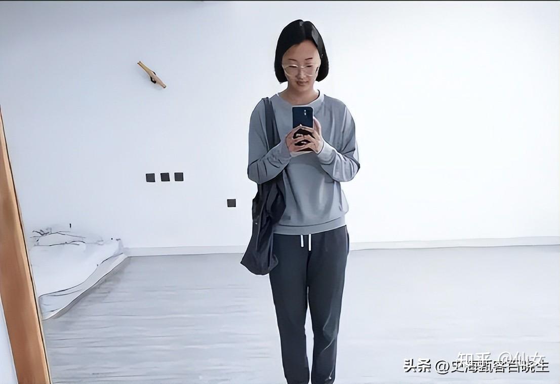 C&ocirc; g&aacute;i sống trong căn hộ 88m&sup2; chỉ c&oacute; 6 m&oacute;n nội thất: Từ nghiện mua sắm th&agrave;nh người theo đuổi lối sống &ldquo;kh&ocirc;ng ti&ecirc;u d&ugrave;ng&rdquo;- Ảnh 6.