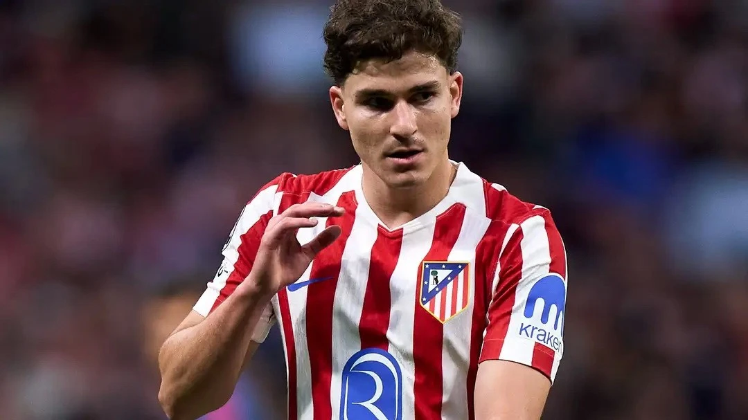 HLV Atletico phản ứng khi bị n&oacute;i l&agrave; 'm&ecirc; t&iacute;n' trước trận gặp Arsenal - Ảnh 2.