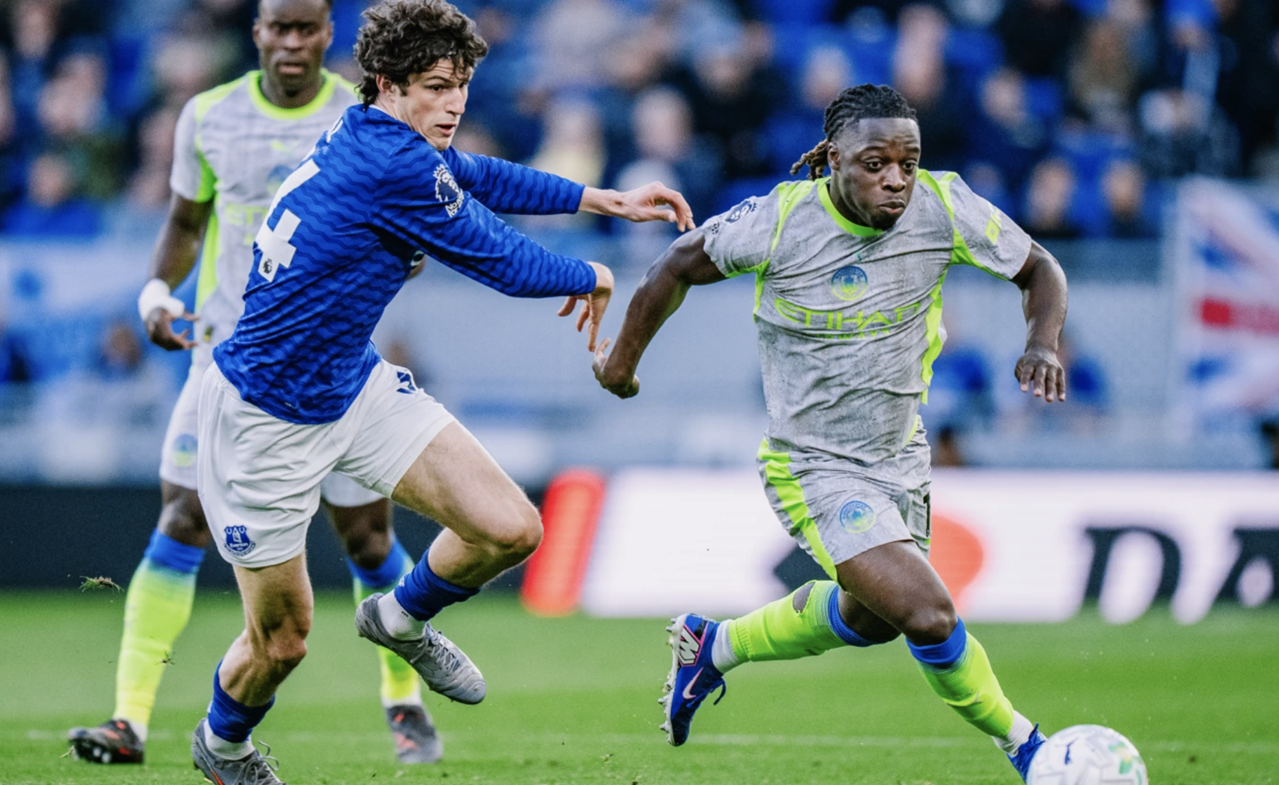 Rượt đuổi trận cầu 6 b&agrave;n, Man City tho&aacute;t thua kh&ocirc;ng tưởng trước Everton - Ảnh 7.