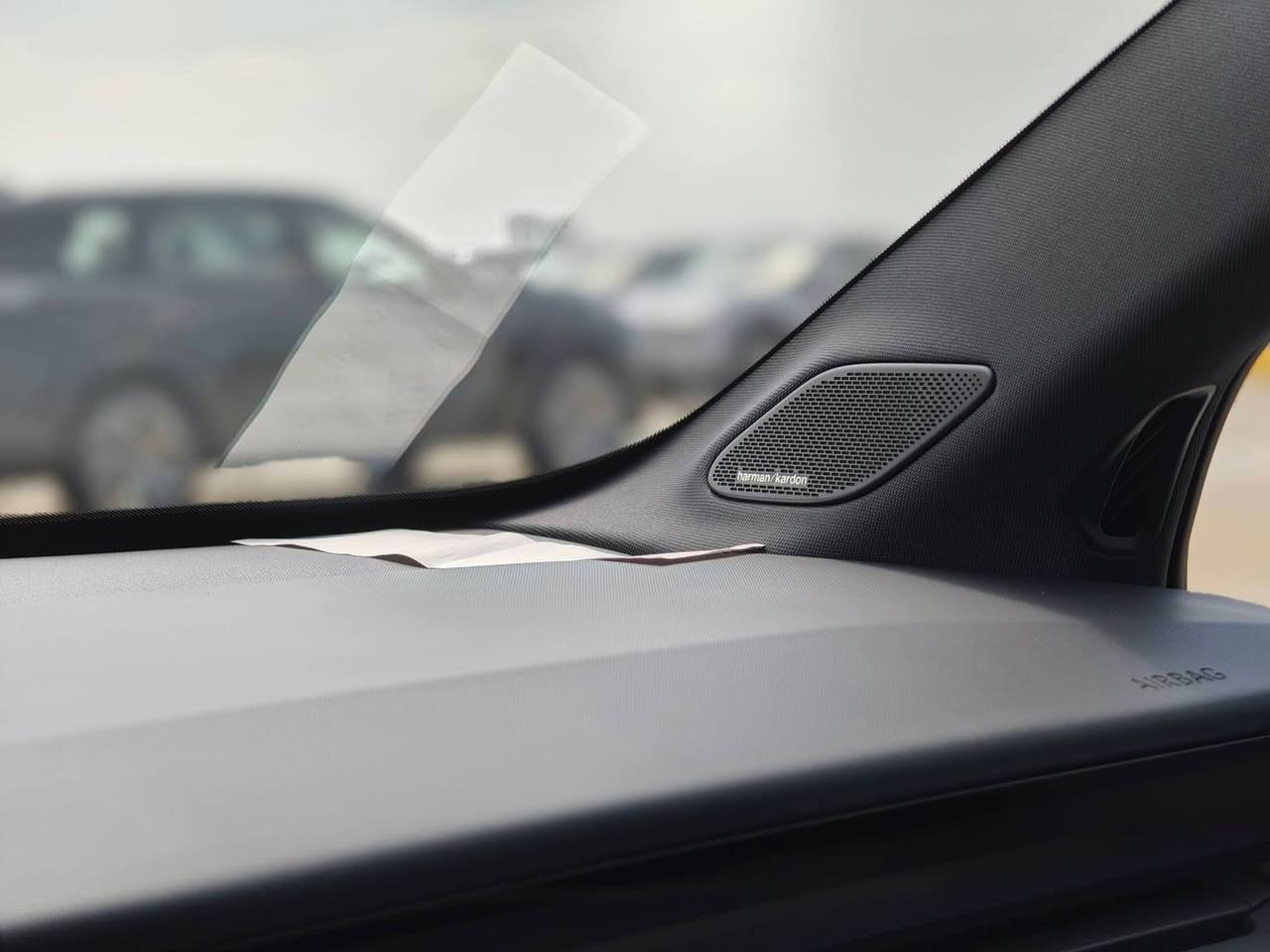 Lynk & Co 02 đi đăng kiểm, lần đầu lộ nội thất tại Việt Nam: Ghế c&ocirc;ng th&aacute;i học, loa Harman Kardon, c&oacute; ADAS- Ảnh 9.