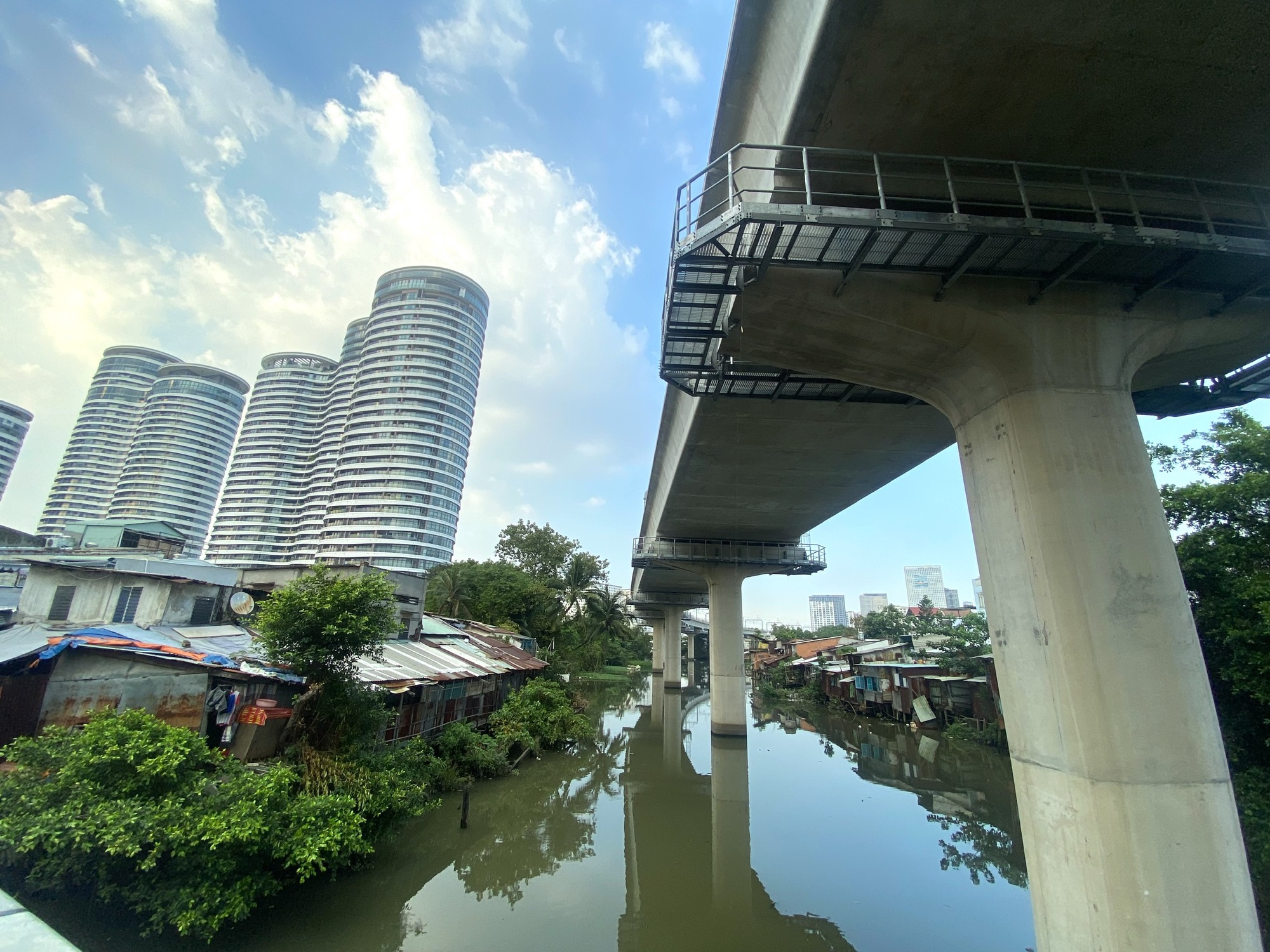 TPHCM: Tái định cư cho dự án cải tạo rạch Văn Thánh - Ảnh 2.