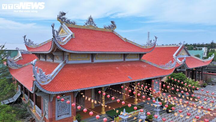 Kh&aacute;m ph&aacute; tượng Phật Lồi v&agrave; 12 d&ograve;ng cổ tự Chăm - Pa tại ch&ugrave;a Linh Sơn Gia Lai - Ảnh 6.
