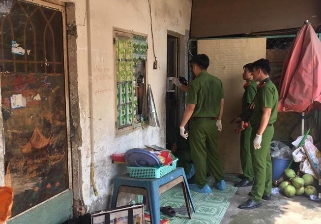 B&eacute; g&aacute;i 4 tuổi tử vong v&igrave; bạo h&agrave;nh trẻ em: Sự thật đau l&ograve;ng từ mẹ v&agrave; cha dượng - Ảnh 1.