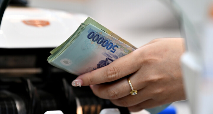 Ho&atilde;n xuất cảnh V&igrave; nợ thuế 1 triệu: Cần siết đ&uacute;ng đối tượng , đ&uacute;ng mức độ - Ảnh 2.