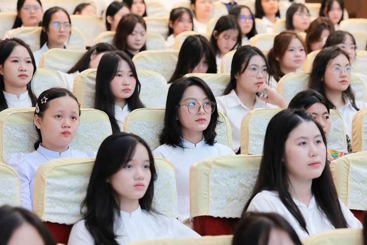 H&agrave;ng loạt ng&agrave;nh học được miễn 100% học ph&iacute; năm 2026 - Ảnh 1.