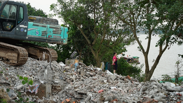 Cận cảnh khu t&aacute;i định cư của h&agrave;ng trăm hộ d&acirc;n H&agrave; Nội sau khi b&agrave;n giao mặt bằng phục vụ "si&ecirc;u dự &aacute;n" cầu Tứ Li&ecirc;n gần 20.000 tỷ đồng - Ảnh 1.