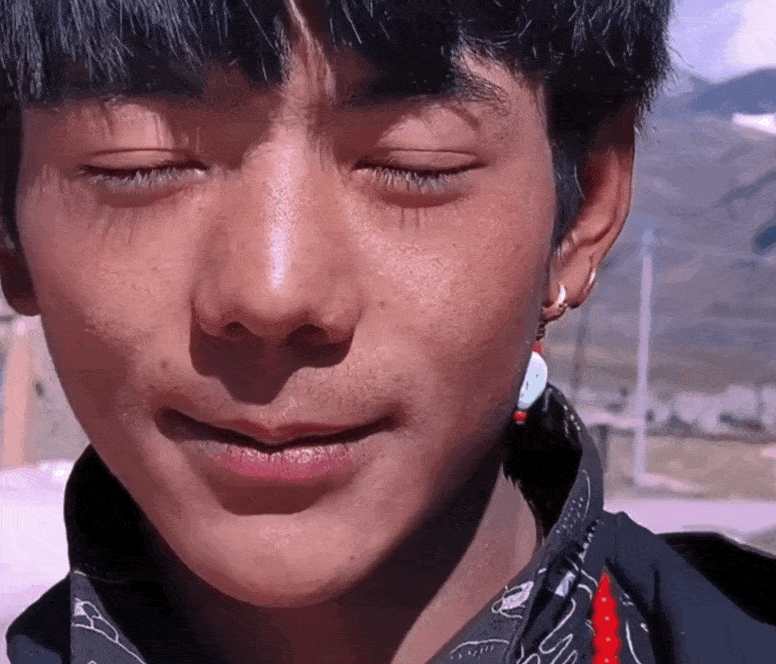 Sau 6 năm nổi tiếng to&agrave;n ch&acirc;u &Aacute; nhờ video d&agrave;i 7 gi&acirc;y, &ldquo;hot boy chăn b&ograve;&rdquo; Đinh Ch&acirc;n c&oacute; ng&atilde; rẽ bất ngờ- Ảnh 1.