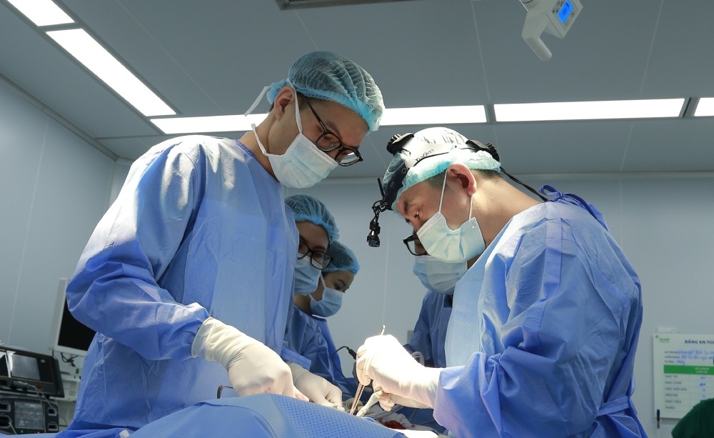 Người đ&agrave;n &ocirc;ng bị em họ cắn đứt m&ocirc;i - Ảnh 2.