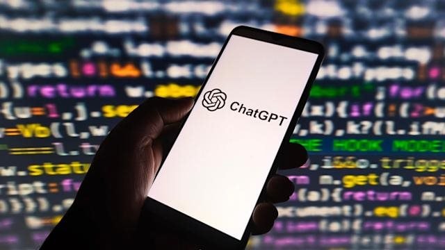 ChatGPT và câu nói Tôi sẽ đón lấy bạn: Hiện tượng kỳ lạ tại Trung Quốc Năm 2026 - Ảnh 2.