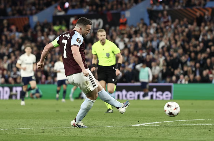 Aston Villa đại thắng Nottingham Forest, vào chung kết Europa League sau 44 năm - Ảnh 5.