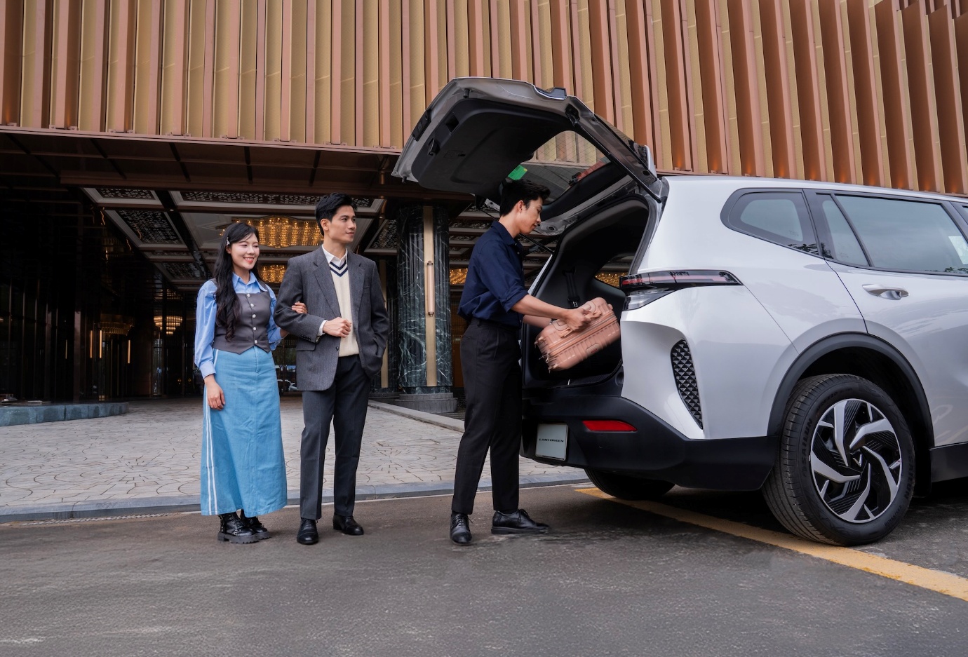 T&agrave;i xế dịch vụ &ldquo;chấm&rdquo; VinFast Limo Green v&igrave; &ldquo;mỗi chuyến đi như cuộc dạo chơi vui vẻ&rdquo; - Ảnh 2.