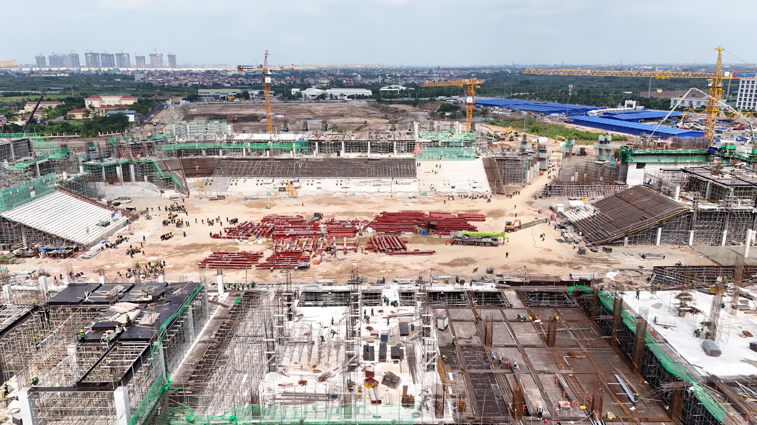 Hiện trường thi công PVF 2