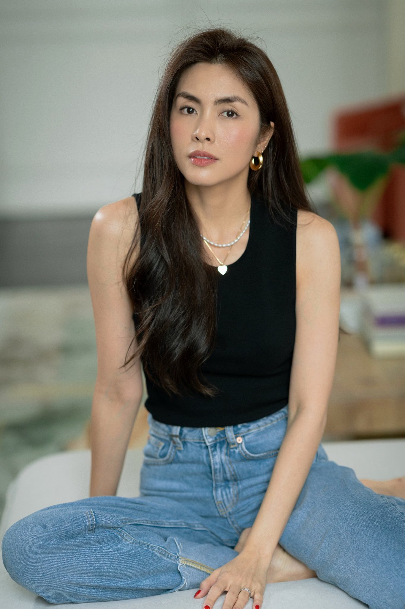 Ma Ran Đ&ocirc; thoải m&aacute;i lộ diện, Tăng Thanh H&agrave; quyết che &ocirc; đen k&iacute;n bưng tại tiệc đ&oacute;ng m&aacute;y Ho&agrave;ng Hậu Cuối C&ugrave;ng- Ảnh 11.