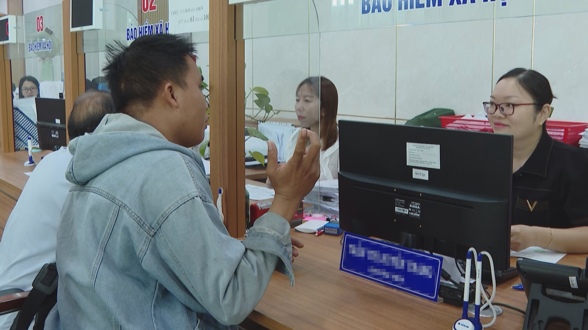Từ 15/5, phạt đến 70 triệu đồng với người c&oacute; h&agrave;nh vi sau - Ảnh 1.