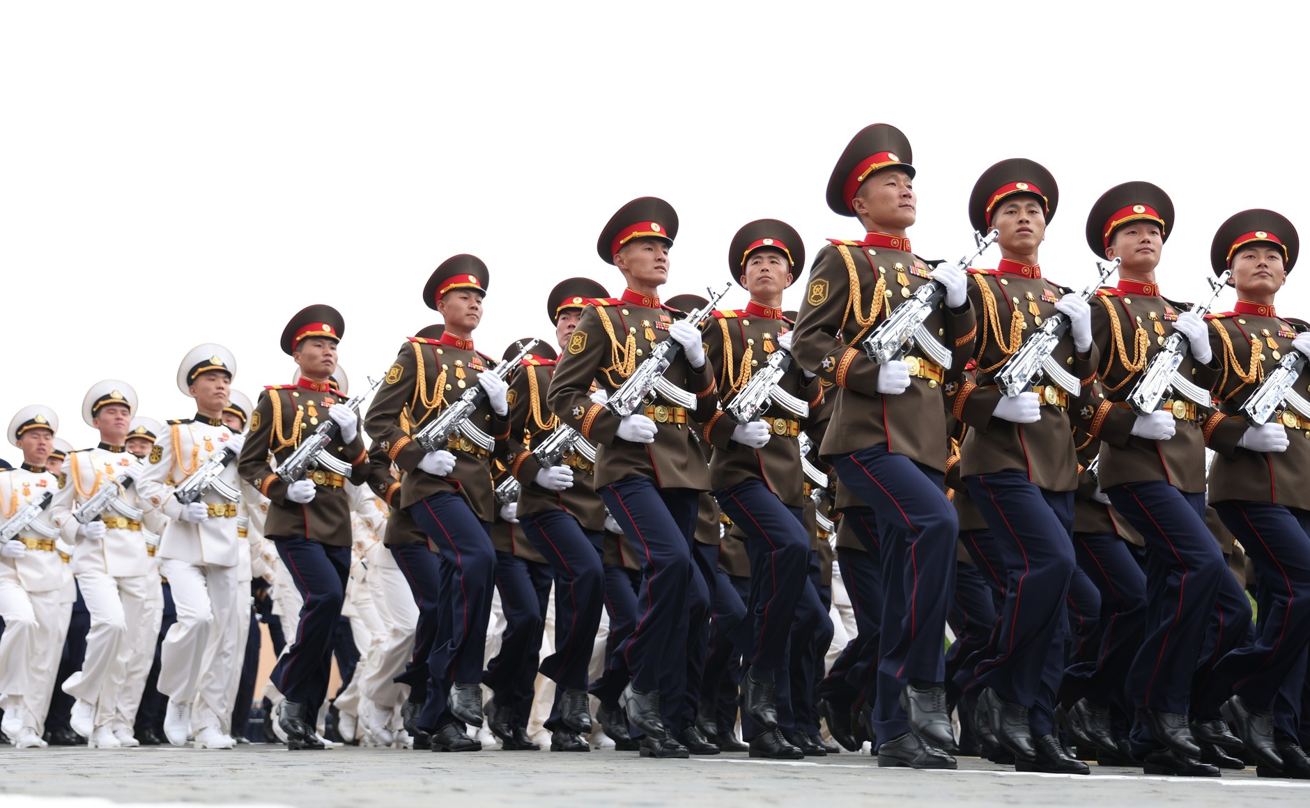 Lễ duyệt binh Nga 2026 nổi bật với đội h&igrave;nh qu&acirc;n nh&acirc;n kh&ocirc;ng kh&iacute; t&agrave;i - Ảnh 12.