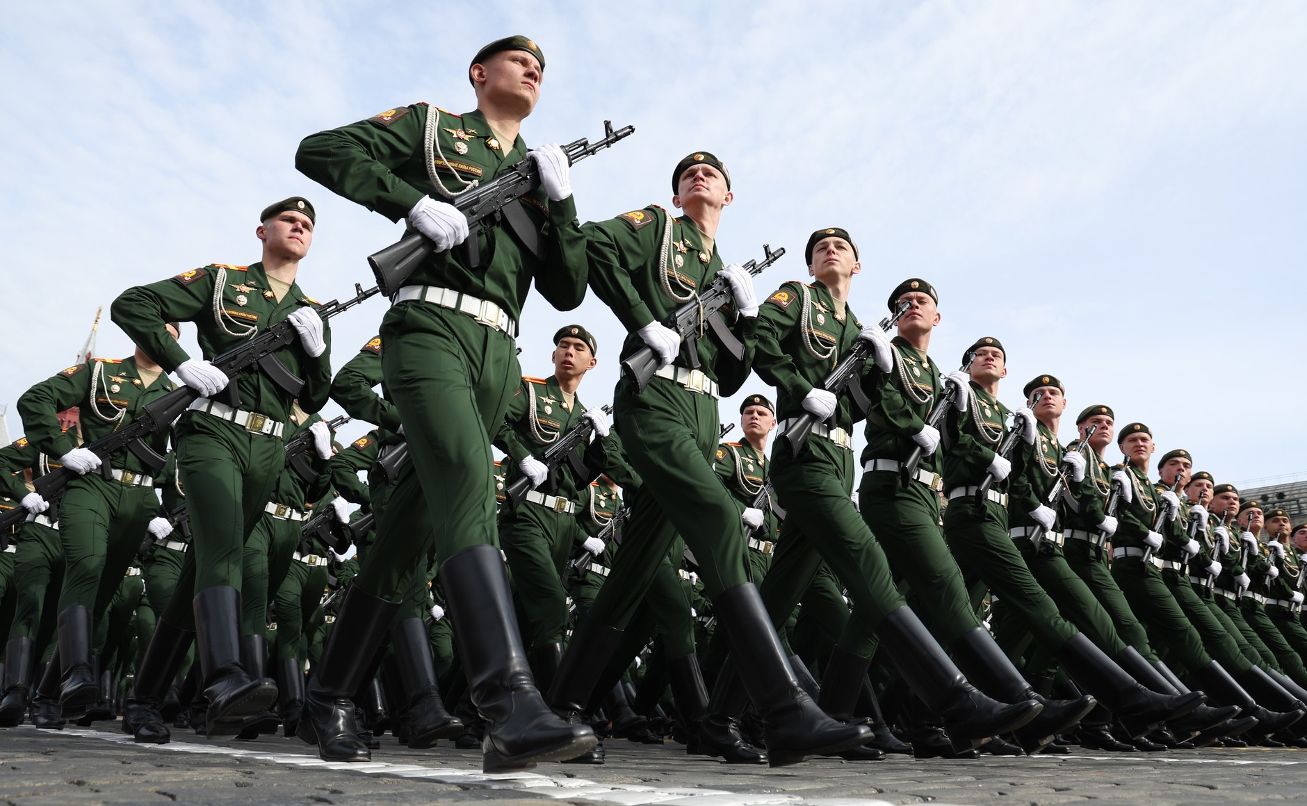 Lễ duyệt binh Nga 2026 nổi bật với đội h&igrave;nh qu&acirc;n nh&acirc;n kh&ocirc;ng kh&iacute; t&agrave;i - Ảnh 7.