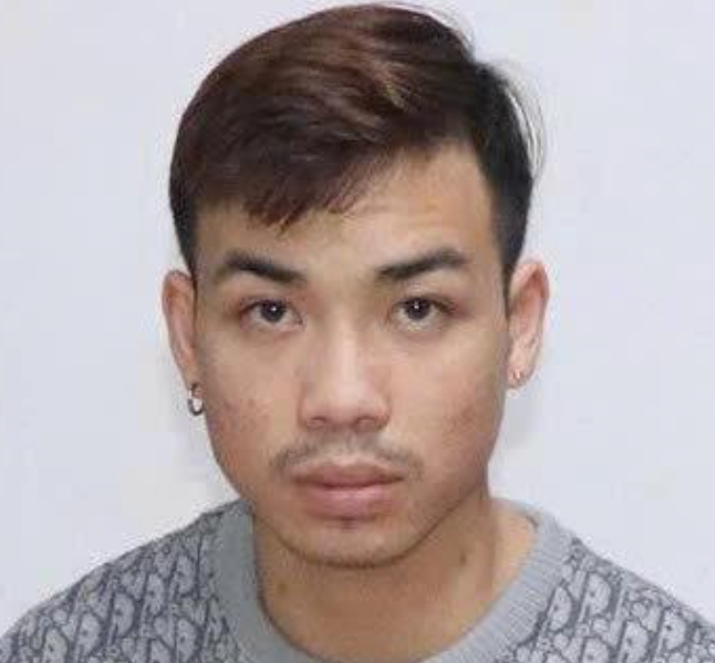Bạo h&agrave;nh trẻ em: B&eacute; g&aacute;i 4 tuổi tử vong , mẹ v&agrave; người t&igrave;nh bị khởi tố Năm 2026 - Ảnh 2.