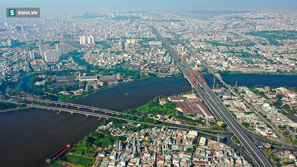 Việt Nam sở hữu một đại lộ nội đ&ocirc; rộng bậc nhất: Quy m&ocirc; tới 12 l&agrave;n xe, được v&iacute; đẹp như ch&acirc;u &Acirc;u, h&agrave;ng loạt dự &aacute;n bất động sản mọc dọc hai b&ecirc;n - Ảnh 3.