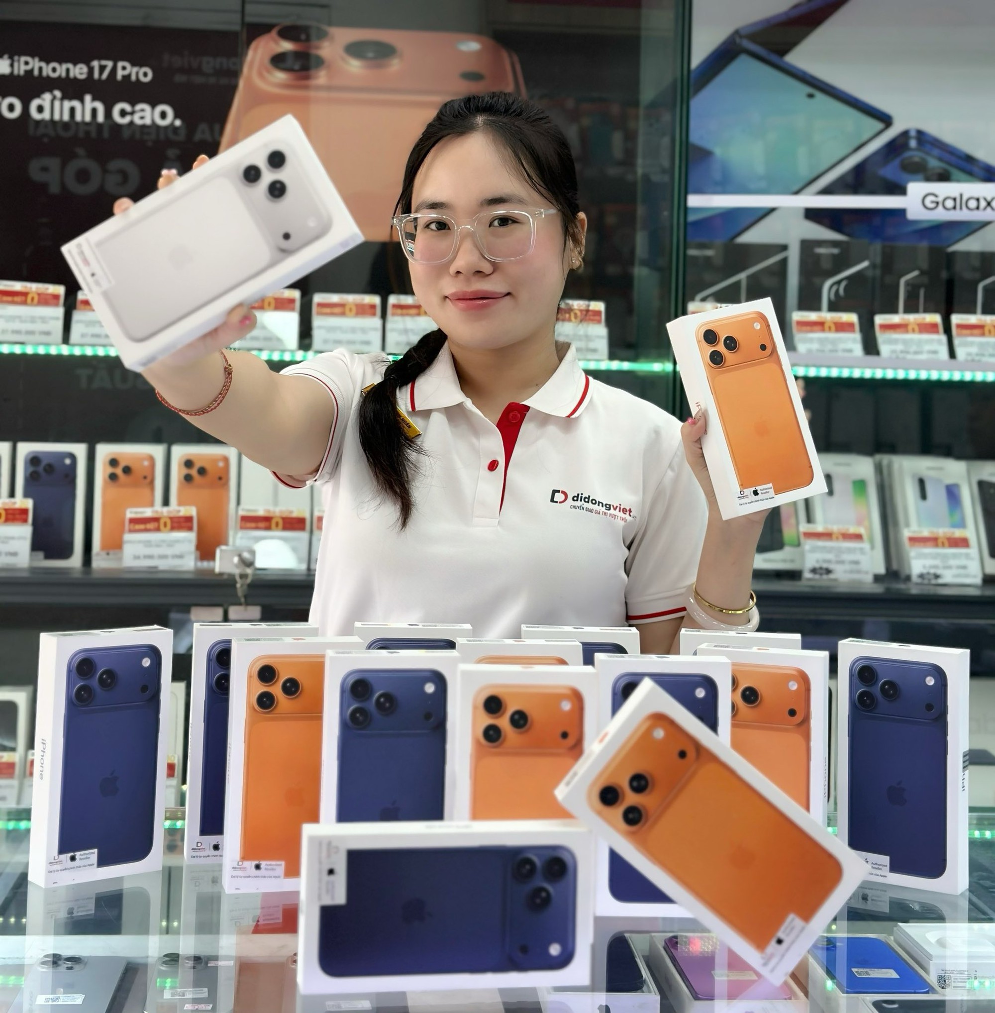 Gi&aacute; iPhone 17 Pro Max giảm tiền triệu - Ảnh 2.