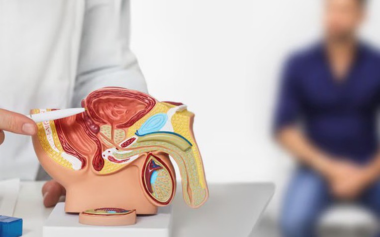 B&aacute;c sĩ n&oacute;i thẳng với nam giới: Đừng tr&igrave; ho&atilde;n nếu thấy 1 trong 10 dấu hiệu n&agrave;y, ch&uacute;ng c&oacute; thể cảnh b&aacute;o ung thư - Ảnh 1.