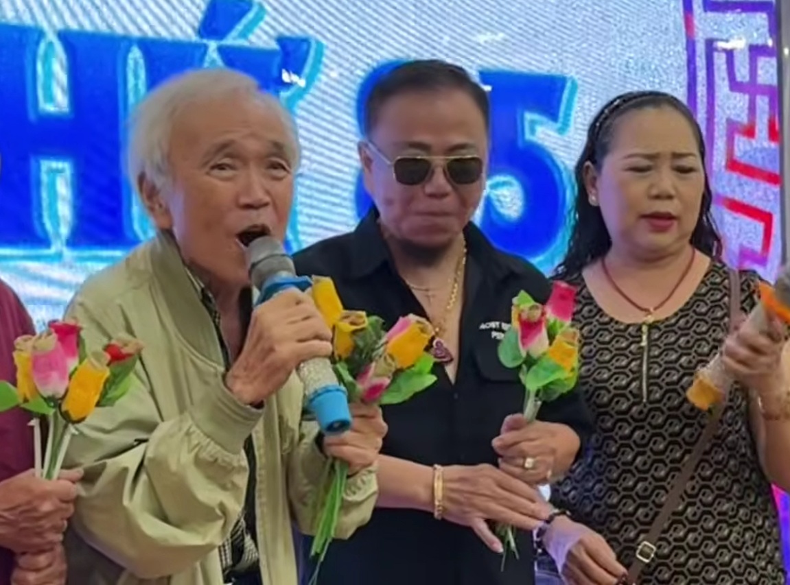 Nữ NSND gi&agrave;u c&oacute; bỏ 10 triệu đồng tặng 1 đồng nghiệp ngh&egrave;o khổ- Ảnh 2.