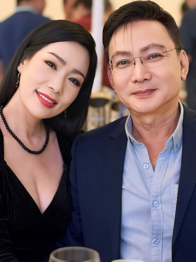 Nhan sắc nữ NSND vừa l&ecirc;n chức chủ tịch, được đại gia y&ecirc;u say đắm suốt 25 năm - Ảnh 6.