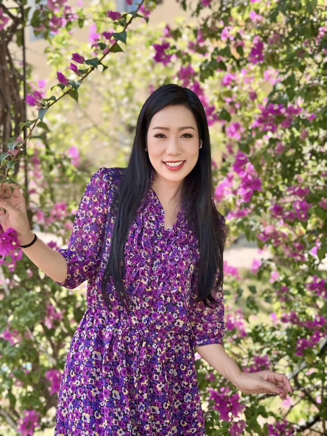 Nhan sắc nữ NSND vừa l&ecirc;n chức chủ tịch, được đại gia y&ecirc;u say đắm suốt 25 năm - Ảnh 3.