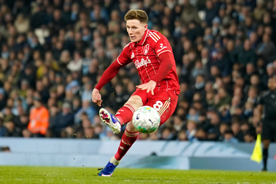 Man City gặp kh&oacute; ở 2 thương vụ then chốt - Ảnh 1.