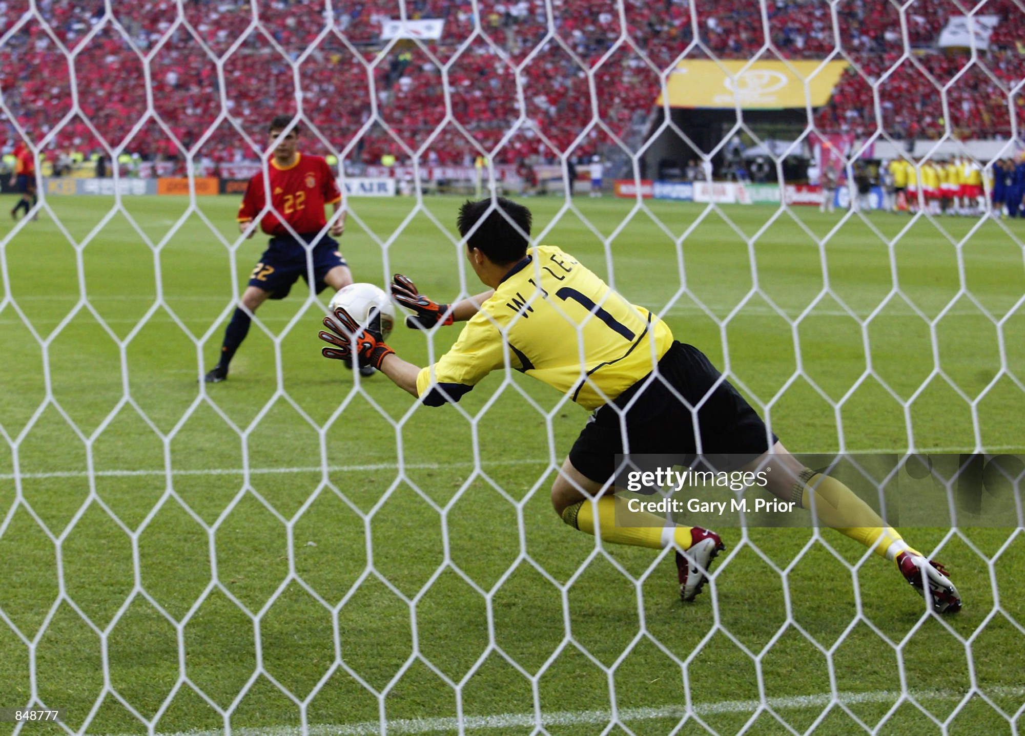 Thầy của Văn Lâm, Trung Kiên từng khuynh đảo World Cup, quật ngã “đại gia” thế nào? - Ảnh 3. Thầy của Văn Lâm, Trung Kiên từng khuynh đảo World Cup, quật ngã “đại gia” thế nào? - Ảnh 3.