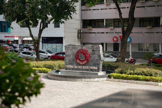 Ng&ocirc;i trường được v&iacute; l&agrave; "Harvard của Việt Nam" tăng học ph&iacute;, cao nhất l&ecirc;n tới 88 triệu đồng/năm: Ng&agrave;nh học g&igrave; đắt gi&aacute; như vậy? - Ảnh 1.