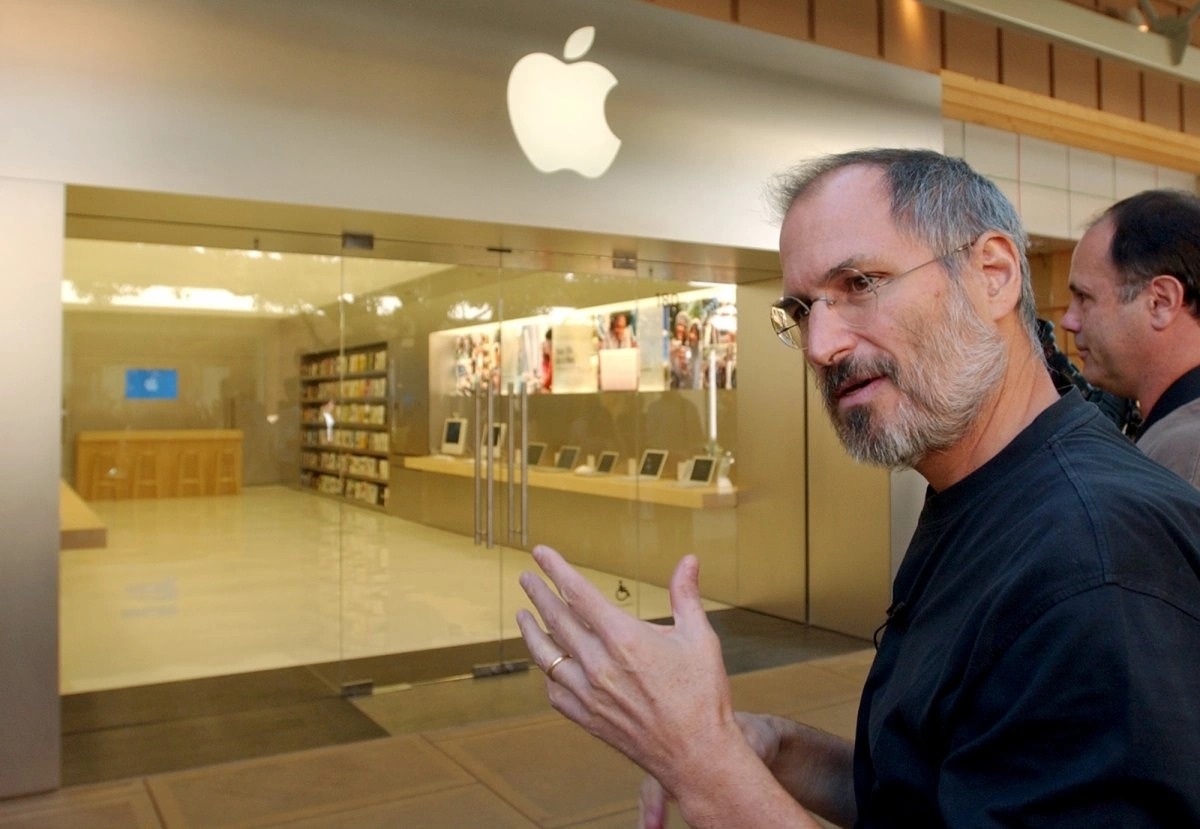 Những c&acirc;u n&oacute;i Steve Jobs thay đổi thế giới c&ocirc;ng nghệ v&agrave; triết l&yacute; sống đầy cảm hứng - Ảnh 1.