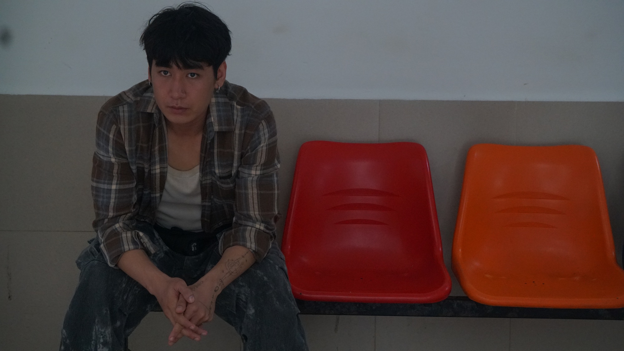 Yên Đan "hắc hóa" ấn tượng, "người yêu" Tiểu Vy debut gây bất ngờ trong Ốc mượn hồn - Ảnh 5. Yên Đan "hắc hóa" ấn tượng, "người yêu" Tiểu Vy debut gây bất ngờ trong Ốc mượn hồn - Ảnh 5.