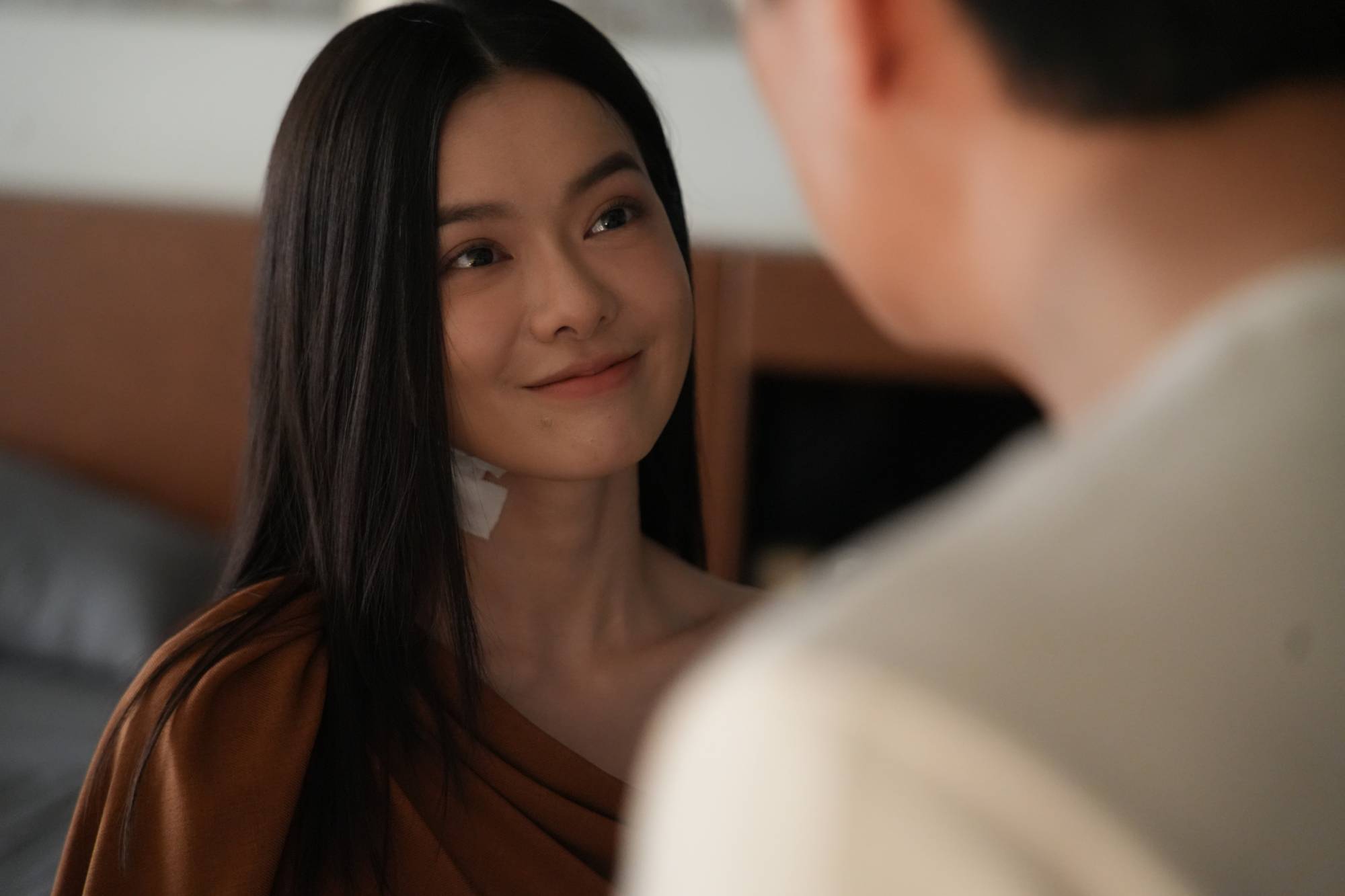 Yên Đan "hắc hóa" ấn tượng, "người yêu" Tiểu Vy debut gây bất ngờ trong Ốc mượn hồn - Ảnh 3. Yên Đan "hắc hóa" ấn tượng, "người yêu" Tiểu Vy debut gây bất ngờ trong Ốc mượn hồn - Ảnh 3.