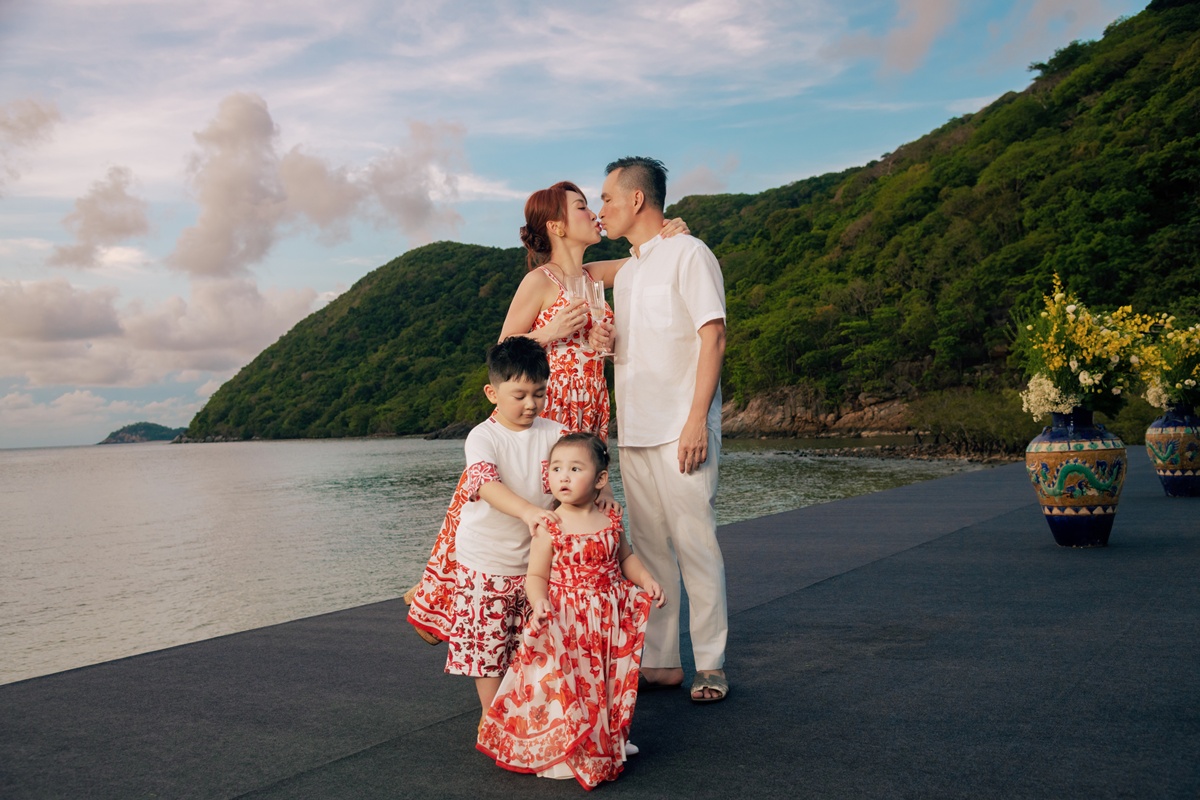Chi Bảo tổ chức tiệc sinh nhật l&atilde;ng mạn cho b&agrave; x&atilde; tại resort 5 sao ở C&ocirc;n Đảo- Ảnh 4.