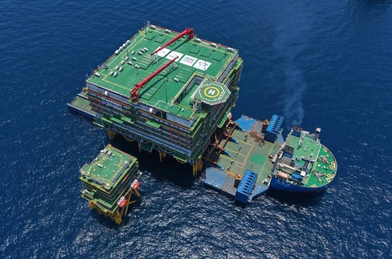 Lộ diện "quái vật thép 25.000 tấn" sừng sững giữa biển: Thực hiện nhiệm vụ chiến lược cho 1 triệu tổ ấm - Ảnh 3.