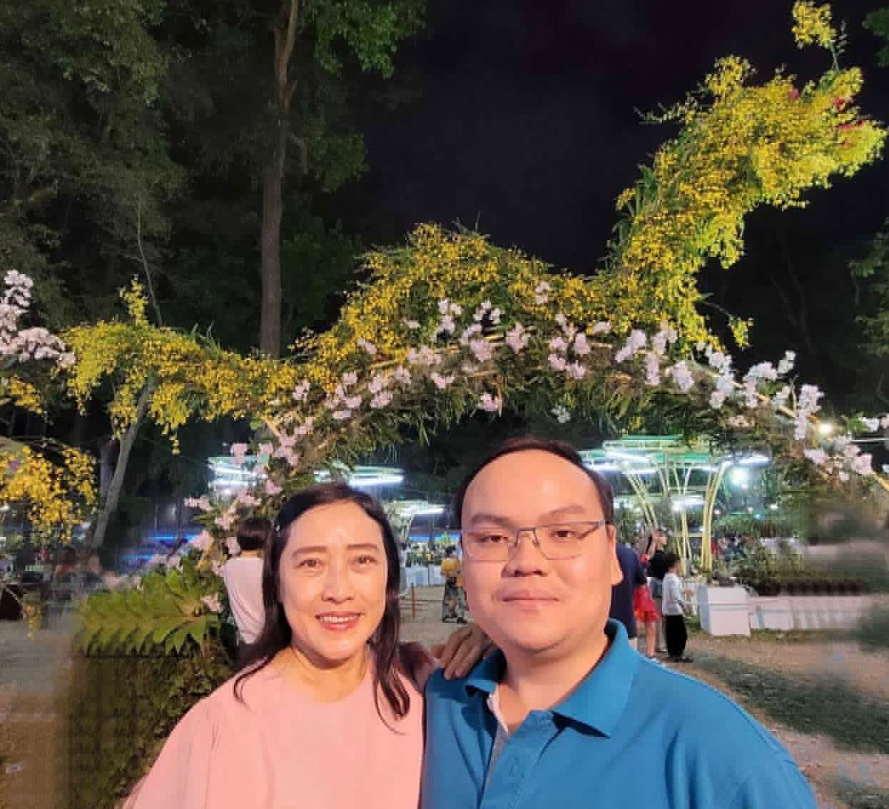 Kẻ bán hàng lạ mặt nhận làm con nuôi rồi khiến cụ bà mất 20 tỷ đồng - Ảnh 5.
