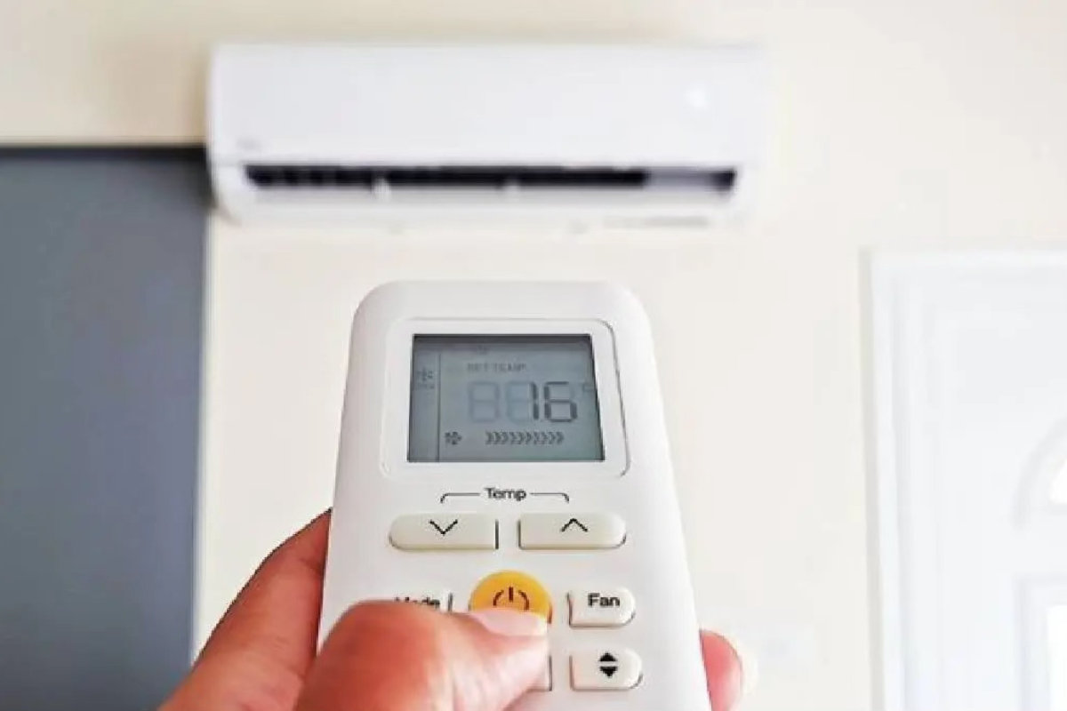 Đèn điều hòa nhấp nháy liên tục có sao không? Thợ sửa chữa lâu năm trả lời - Ảnh 1.