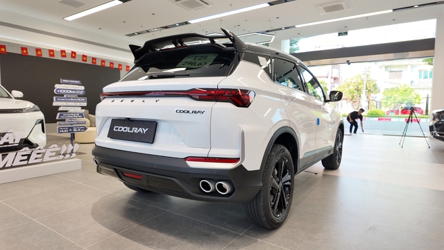 Cận cảnh Geely Coolray 2026 mới cứng về đại l&yacute;, gi&aacute; đang "ngon" nhất ph&acirc;n kh&uacute;c - Ảnh 13.