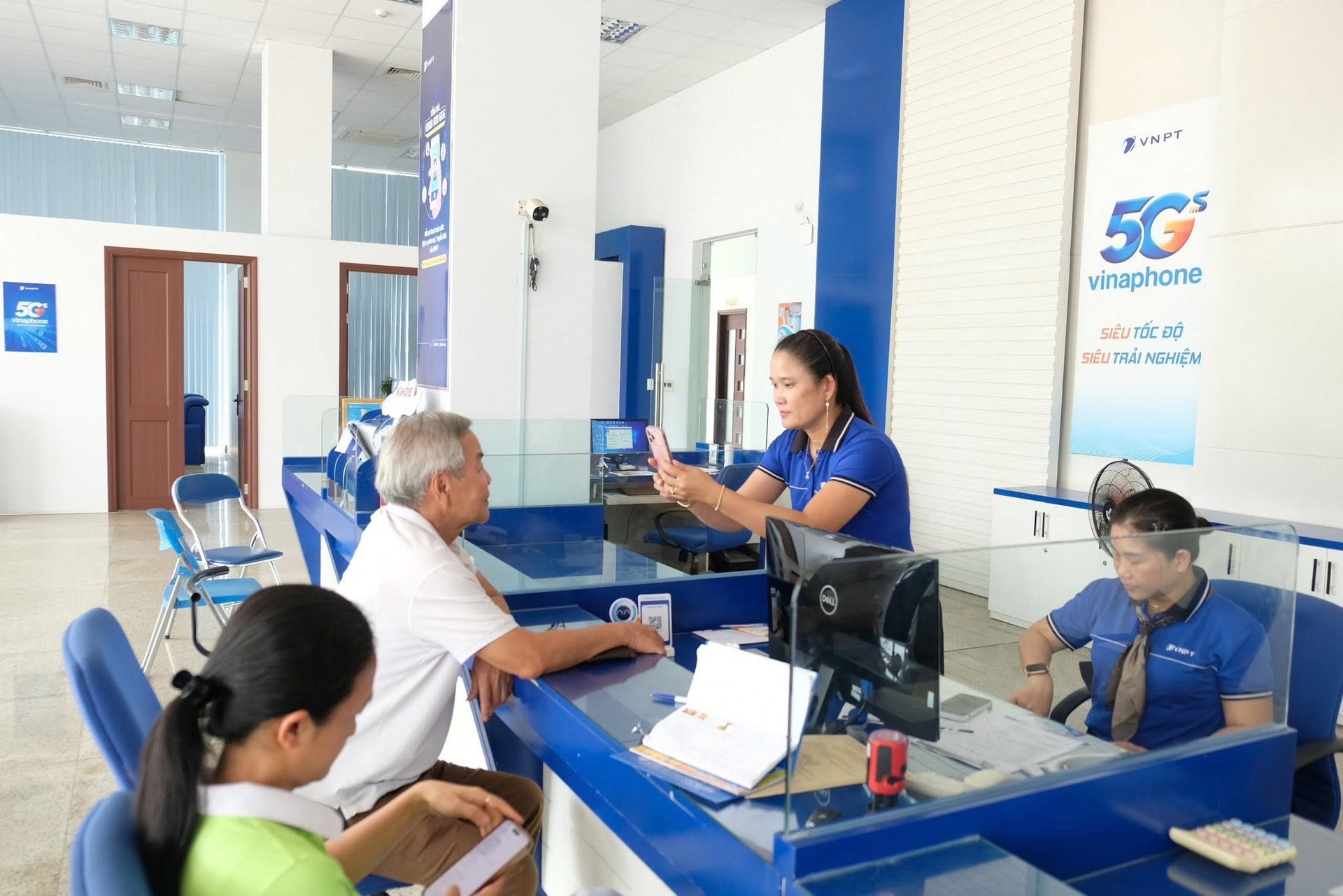 3 triệu thu&ecirc; bao khẩn trương l&agrave;m ngay việc n&agrave;y trước 15/6 nếu kh&ocirc;ng muốn bị kh&oacute;a sim! - Ảnh 2.