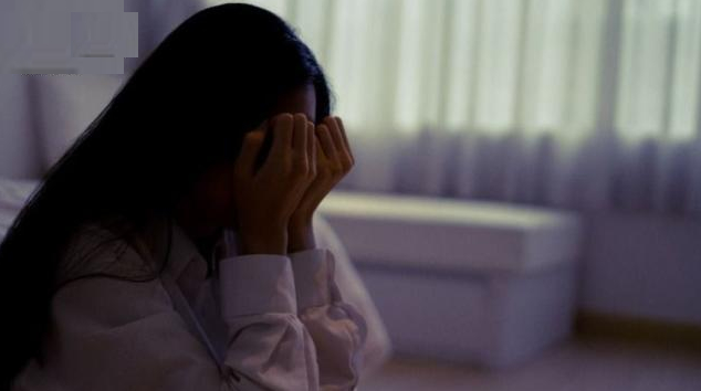 Mẹ chồng nhắn tin cho tôi lúc 11 giờ đêm, chỉ 4 chữ mà tôi đã khóc suốt đêm- Ảnh 1.