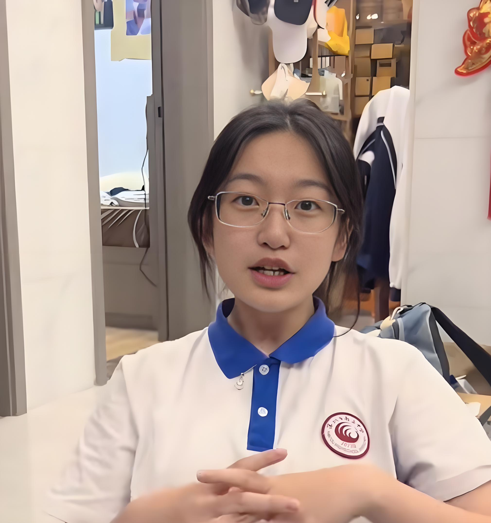 Nữ sinh quyết định đổi phiếu trả lời thi đại học trong 25 phút: Hành động gây bão mạng 2026 - Ảnh 2.