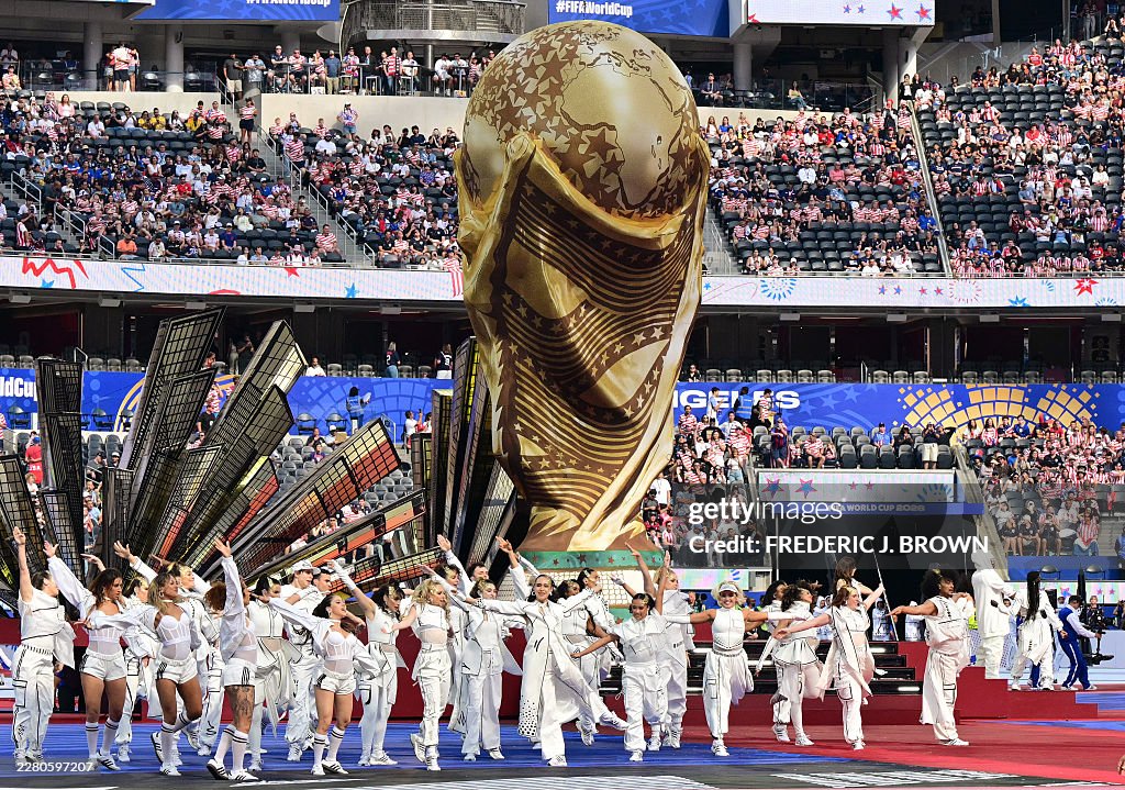 Khai mạc World Cup 2026 tại Mỹ: Lisa (BLACKPINK) đổ bộ biến Los Angeles thành đại nhạc hội toàn cầu- Ảnh 6. Khai mạc World Cup 2026 tại Mỹ: Lisa (BLACKPINK) đổ bộ biến Los Angeles thành đại nhạc hội toàn cầu - Ảnh 6.