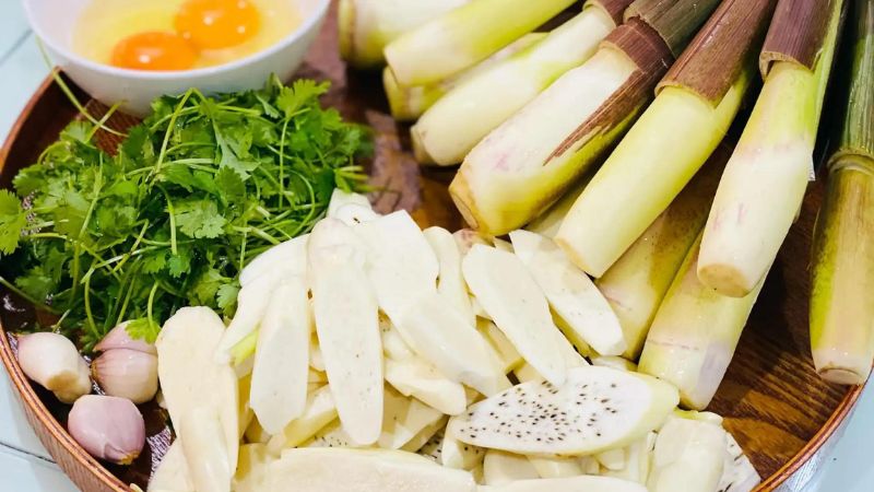 Nhiều người uống nước đá, trà sữa để giải nhiệt nhưng không biết cơ thể đang cần thứ khác: 7 loại rau bán đầy chợ Việt này mới nên ăn- Ảnh 3.