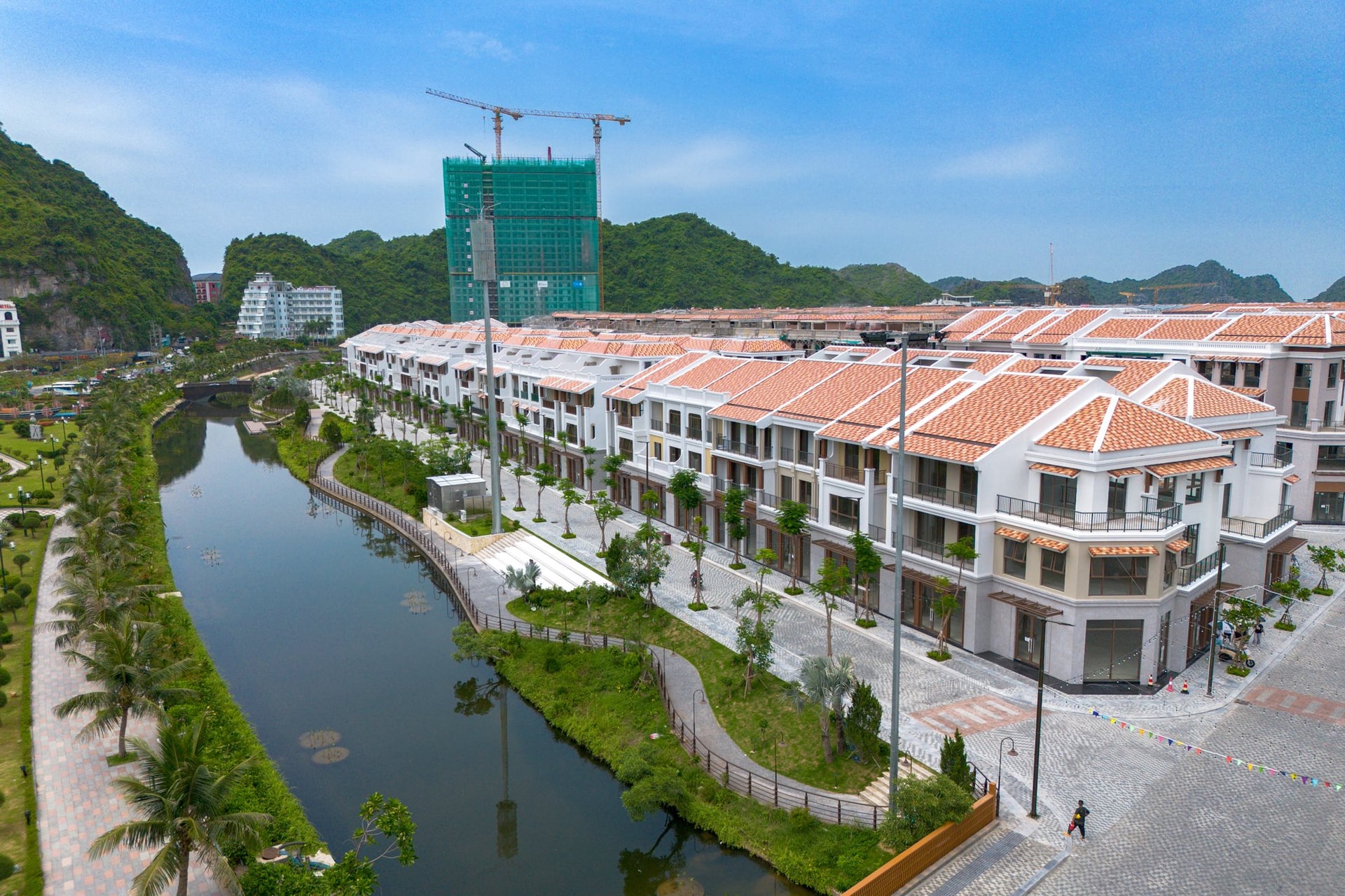 Toàn cảnh dự án 12.500 tỷ đồng của Sun Group trên hòn đảo có lượng khách du lịch gấp 100 lần dân số - Ảnh 4.