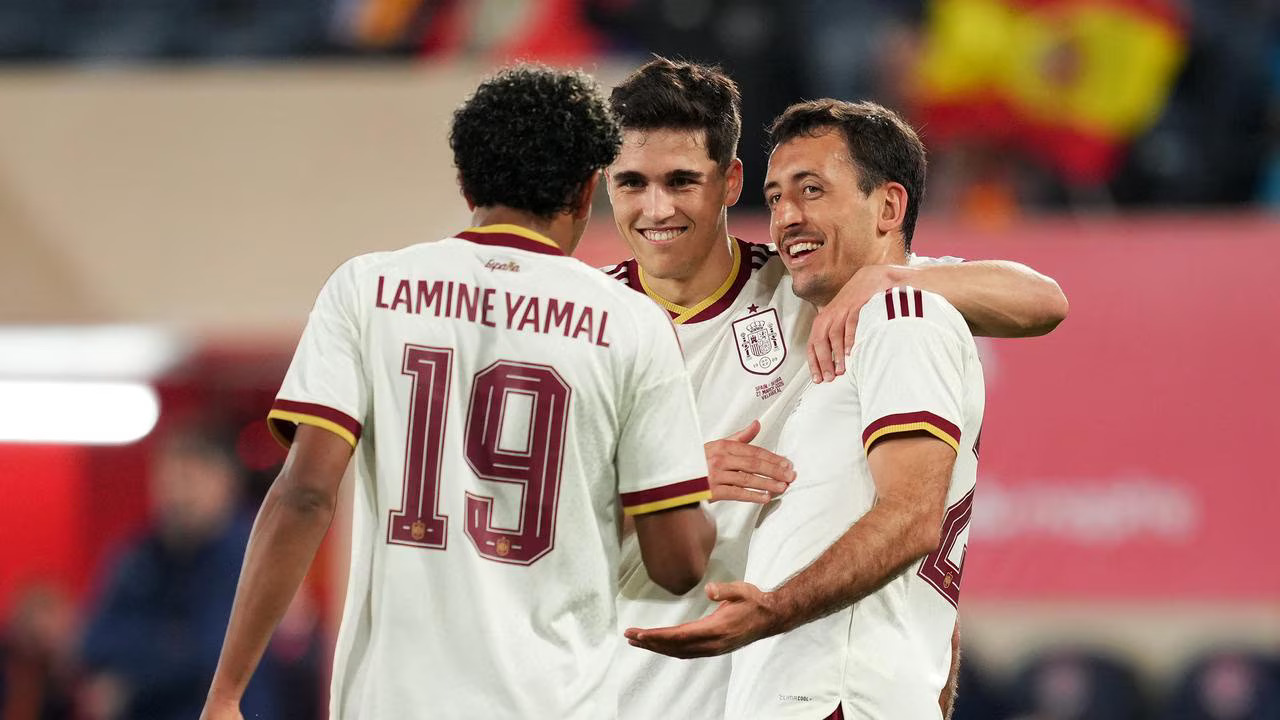 Lịch phát sóng World Cup ngày 15/6 và 16/6: 2 ứng viên vô địch xuất trận - Ảnh 1. Lịch phát sóng World Cup ngày 15/6 và 16/6: 2 ứng viên vô địch xuất trận - Ảnh 1.