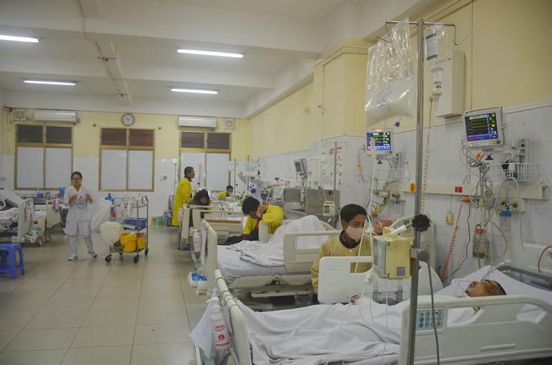 Từ những cuộc họp triệu đ&ocirc; đến căn ph&ograve;ng của mẹ, t&ocirc;i bị k&eacute;o v&agrave;o cuộc giằng co đau đớn nhất đời m&igrave;nh- Ảnh 1.